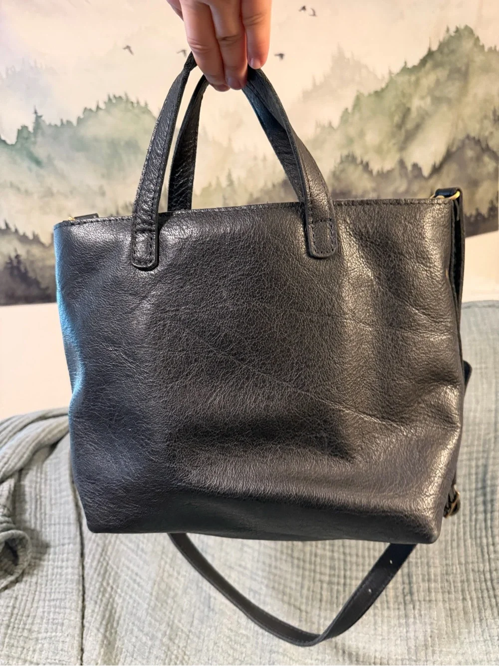 Portland Leather Medium Crossbody Tote with zipper - black